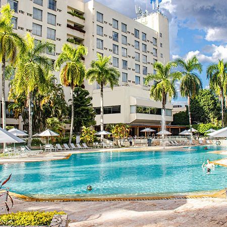 Hotel Estelar Altamira Ibagué Exterior foto The pool at the hotel